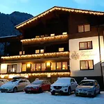 Garni Bergland Ξενοδοχείο 3*